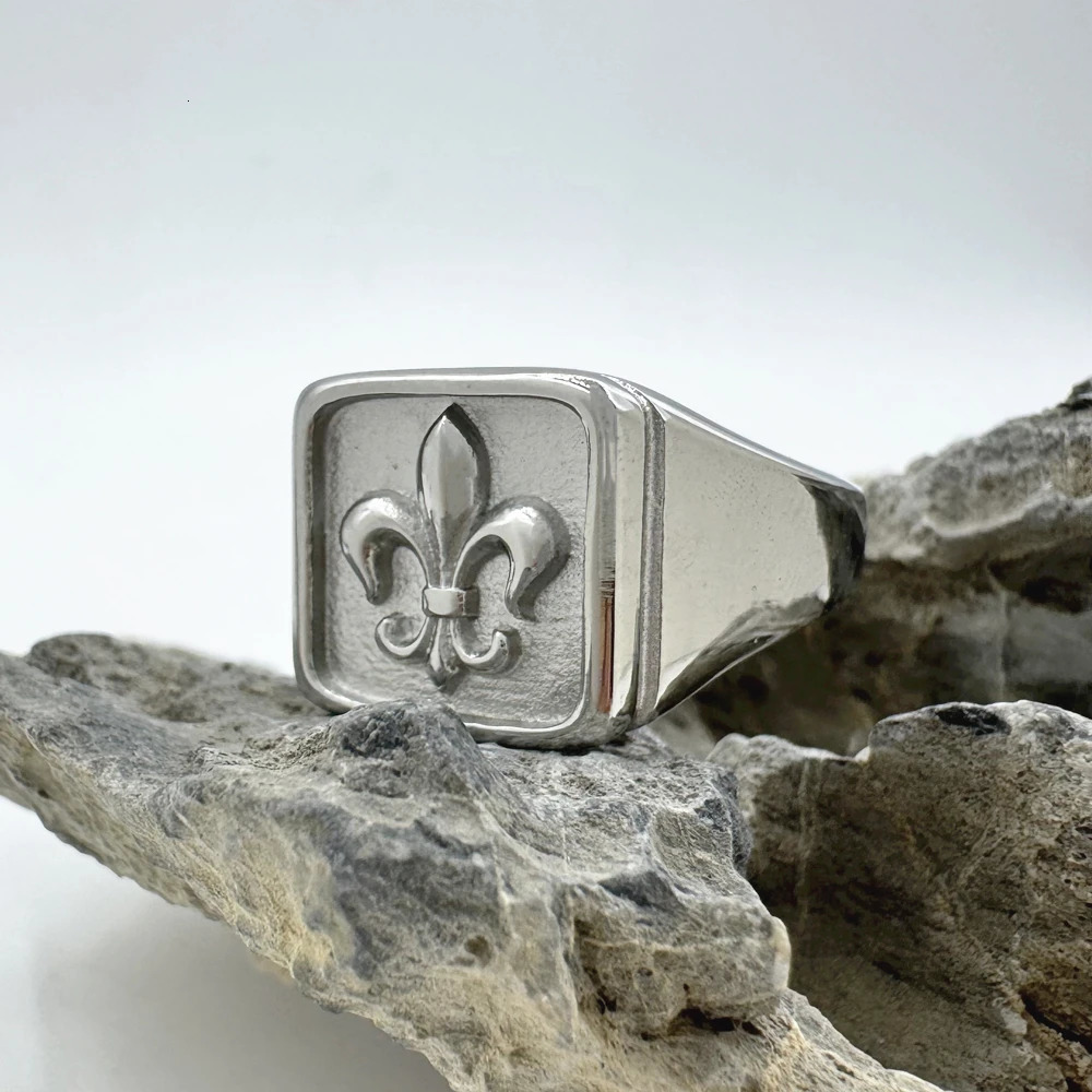 Iris Flower Solid Ring 316L Stainless Steel Jewelry Punk Polishing Golden Silver Spear Ring Size 6-12 250701