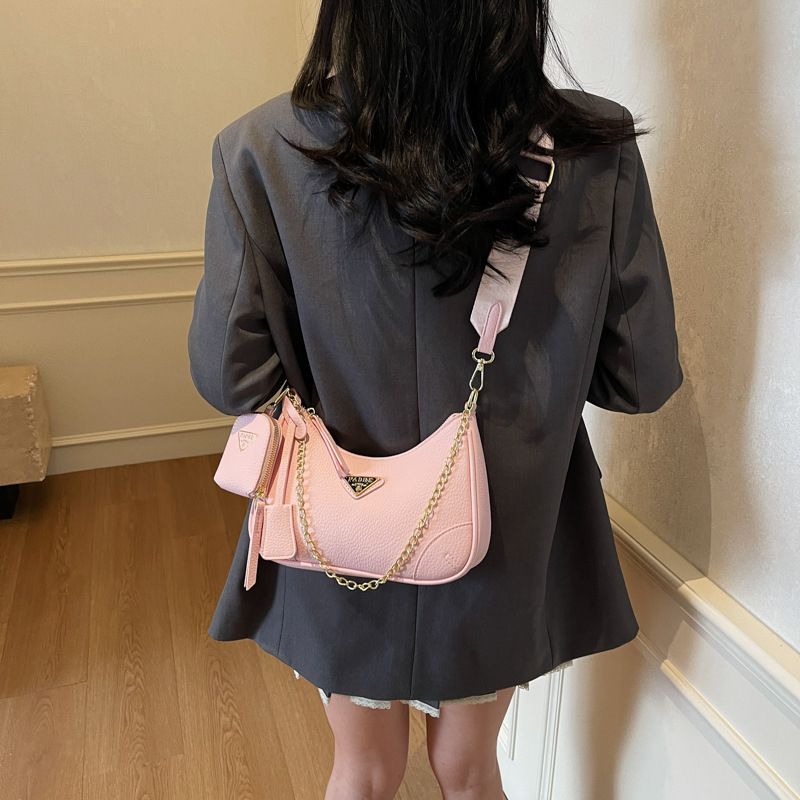 hot free shipping designer Shoulder Bags for woman luxury casual Versatile 2025 new fashionable chain crossbody bag pink black white khaki green