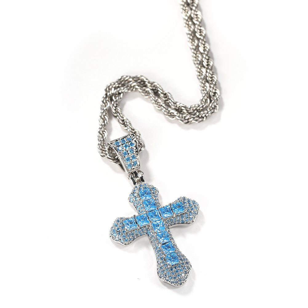 Luxury Jewelry High Quality Hip Hop New Blue Moissanite Cross Men Necklace Fashion Versatile Heavy Craft Punk Sweater Chain Accessory Pass the diamond