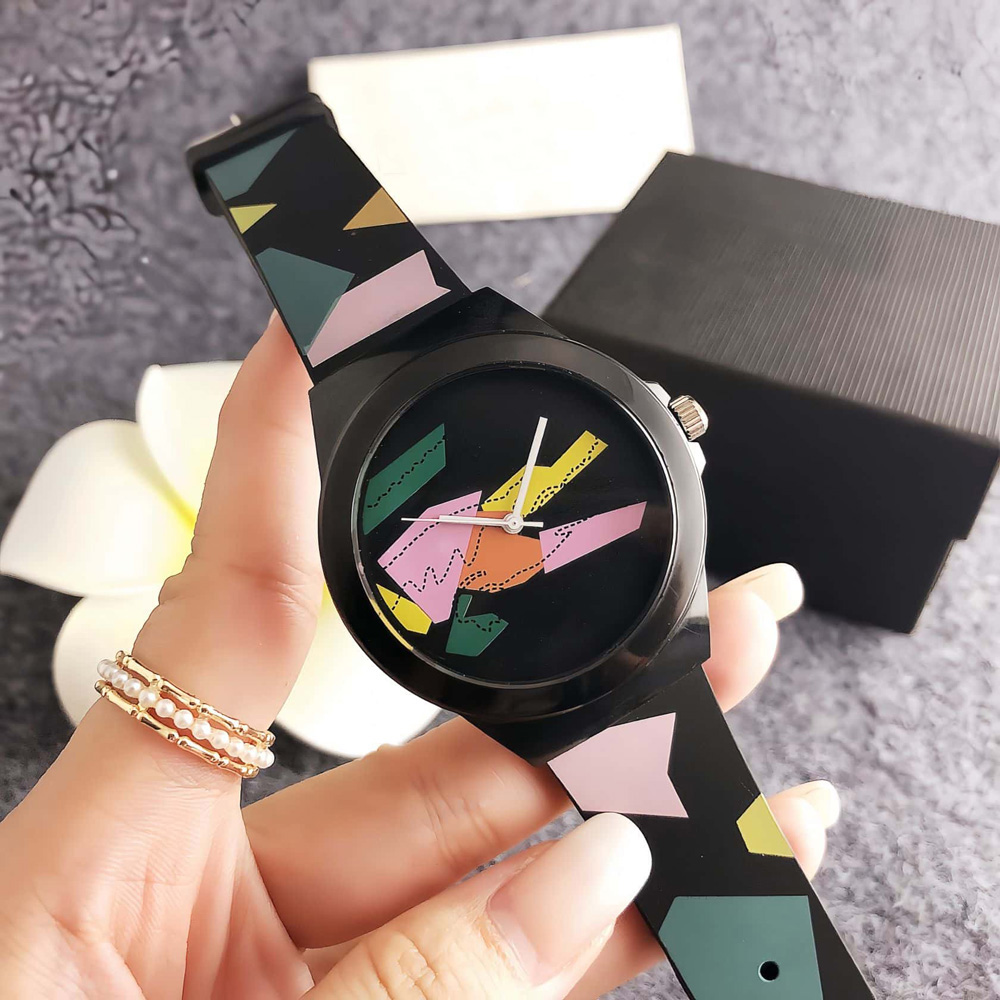 Fashion Brand Wrist Watch Men Women Unisex 42mm Crocodile Style Rubber Silicone Band Quartz Clock LA22