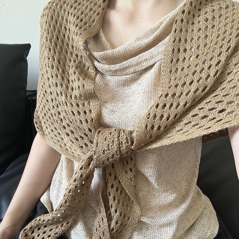 K1190 Knitted hollow solid color shawl female 2025 new air-conditioned room versatile neck protection sunscreen triangle scarf stylish scarf