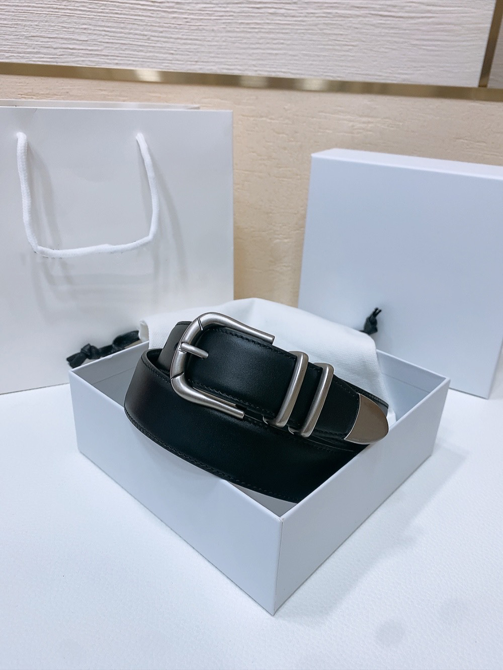 Designer belt luxury women men Gentlemanly maturity classic Simple Pin needle Buckle belts gold and silver buckle head casual width 3cm fashion good with box