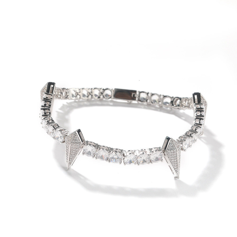 Luxury Jewelry Panther Bracelet Hip Hop Ins Minimalist Design VVS Moissanite Men Versatile Bling Accessory
