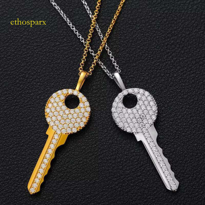 Moissanite key pendant women's pure sier chain necklace, chilled boutique jewelry