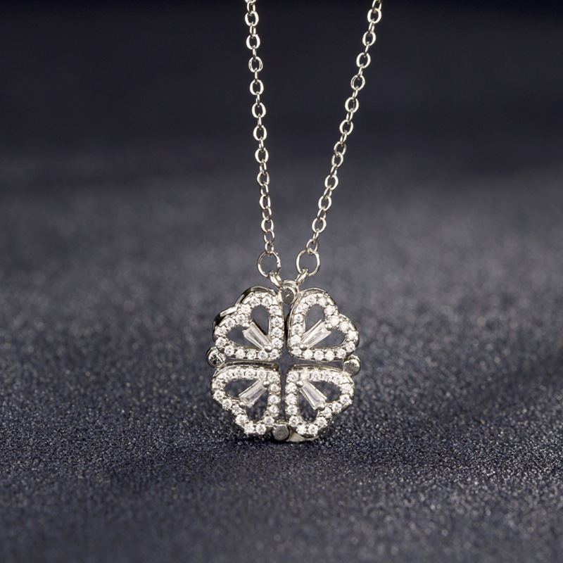 2025 New Designer Heart Clover Necklace, Sexy Lady's Light Luxury Casual Beach Lucky Clover Collarbone Chain Outdoor Jewelry Necklace