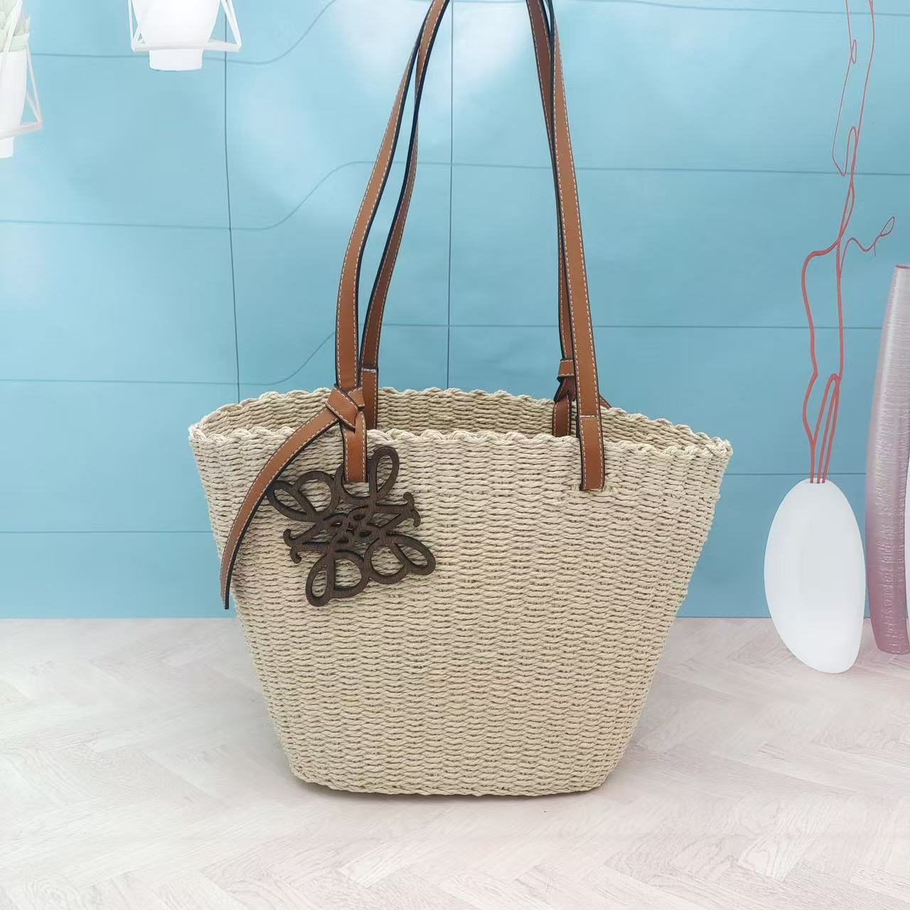 New hand woven straw woven bag, shoulder bag, large capacity, fresh and sweet paper rope bag