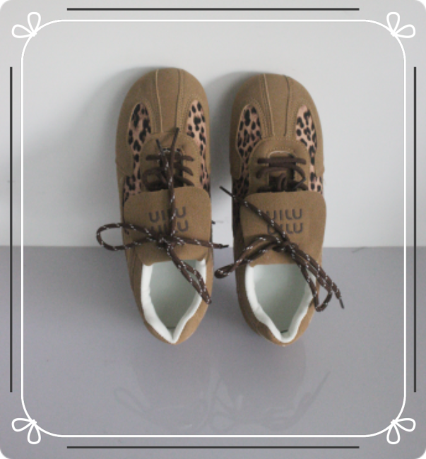 2025 new Versatile Small Niche Style Women's Trainer Shoes Featuring Unique Leopard Print