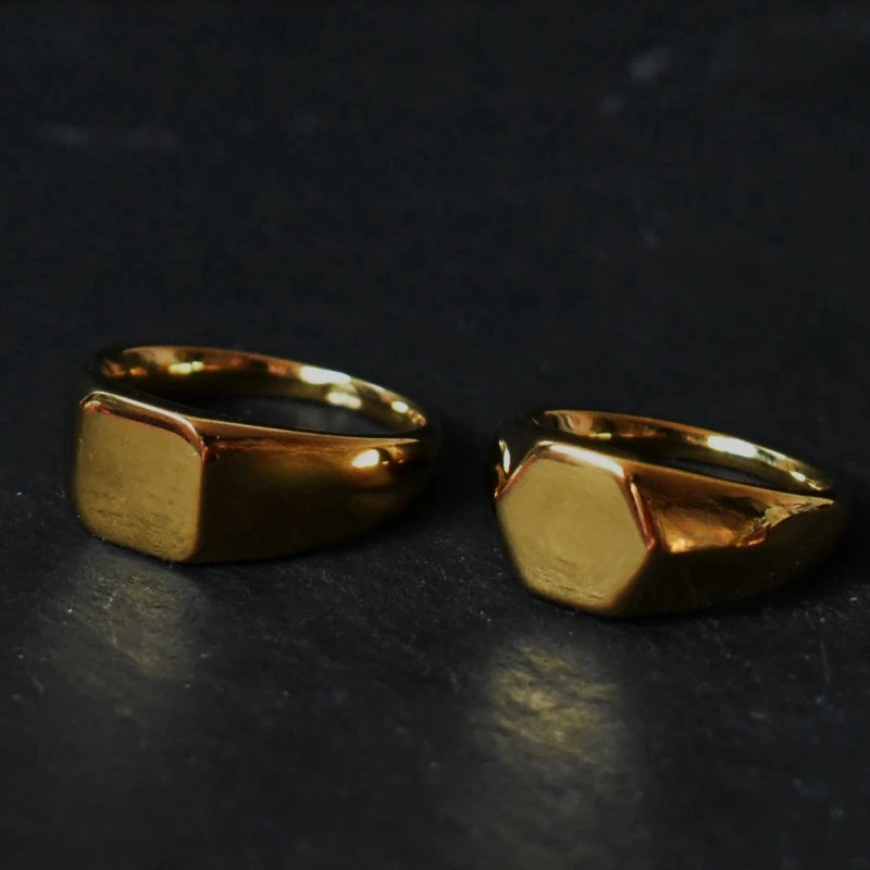 Handmade Highly Polished Stainless Steel 18k Gold Plated Square Geometric Smooth Blank Signet Rings for Women Men 250701