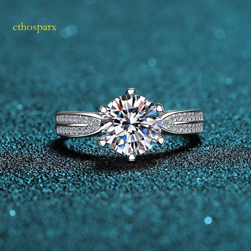 New Trend Pure Silver 1.13ct VVS Women's Main Stone 6.5mm Silica Wedding Ring