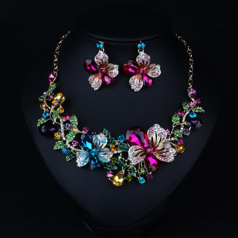 Set Necklace Jewelry Wholesale Women's Europe and America Exaggerated Crystal Flower Earrings Clavicle Dress Accessories Women's Party Weddi