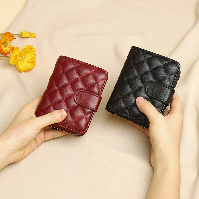 Designer Free Shipping Women's 2025 New Diamond Pattern European And American Women's Short Wallet Student Coin Wallet Multi Card Slot Women