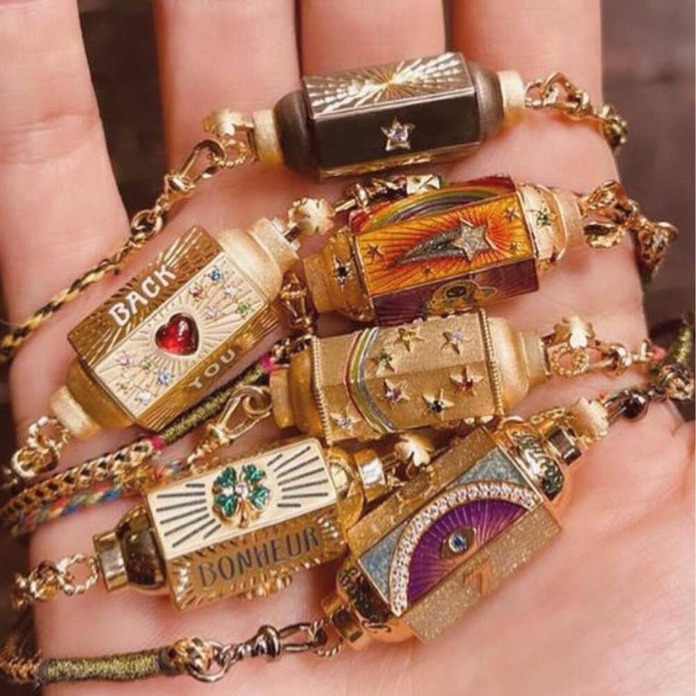 jewelry designer bracelet Valentine's Day colorful tarot card necklace, niche design, star eye pendant, gold-plated color preserving rainbow neck