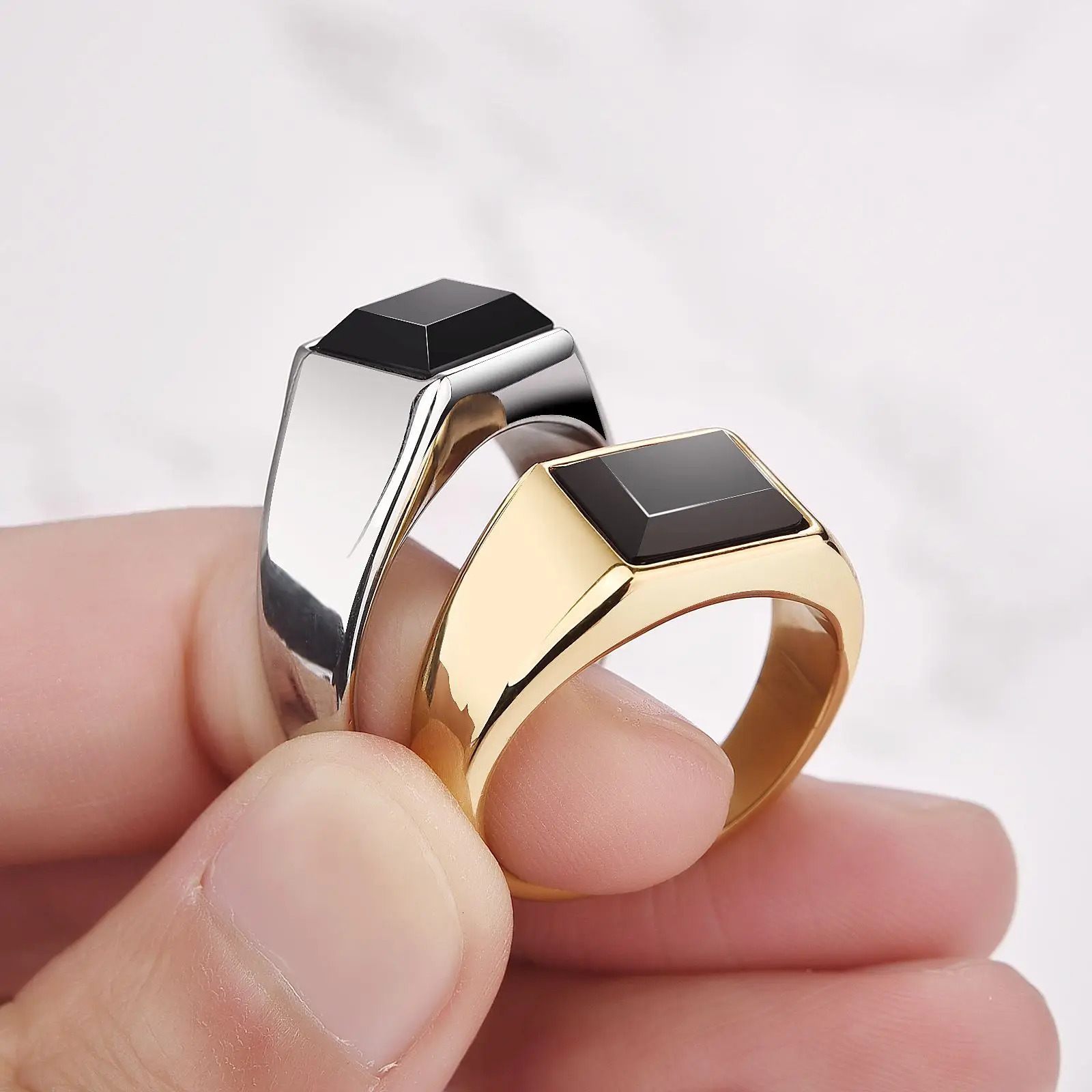 Stylish MenS Square Ring Gold Silvery Color Stainless Steel Black Stone Geometry Rings Male Accessory Party Gift 250701