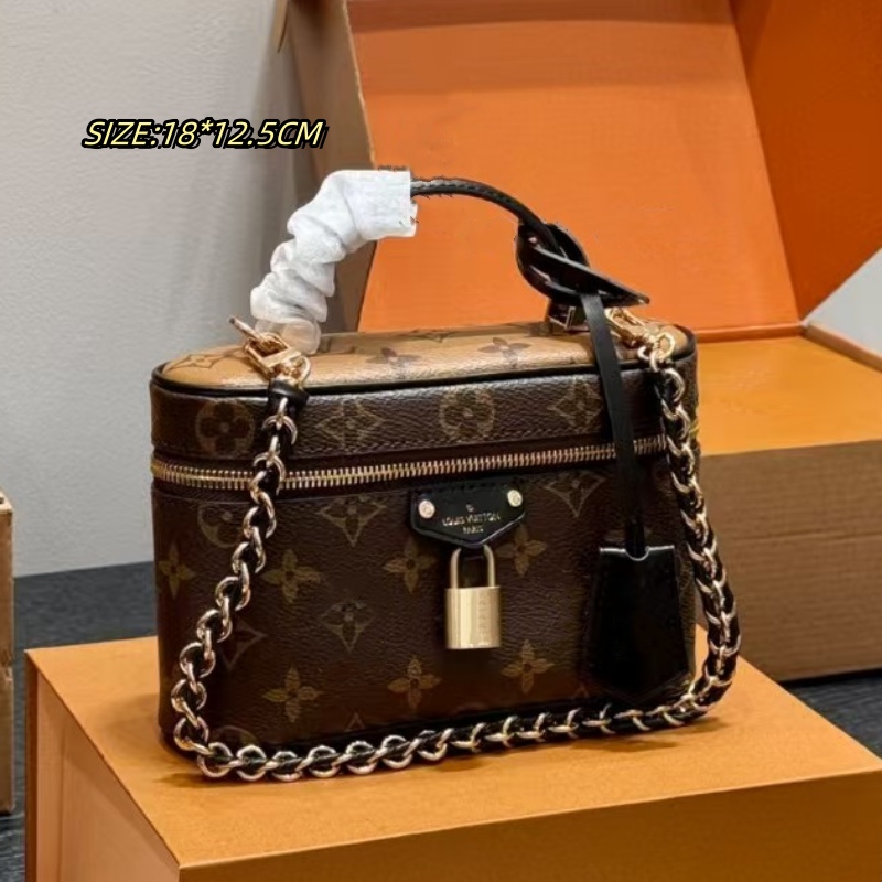 Designer Fashion Girl Makeup Bag Fashion Girl Handbag Light Luxury Classic Floral Wash Bag tote bags