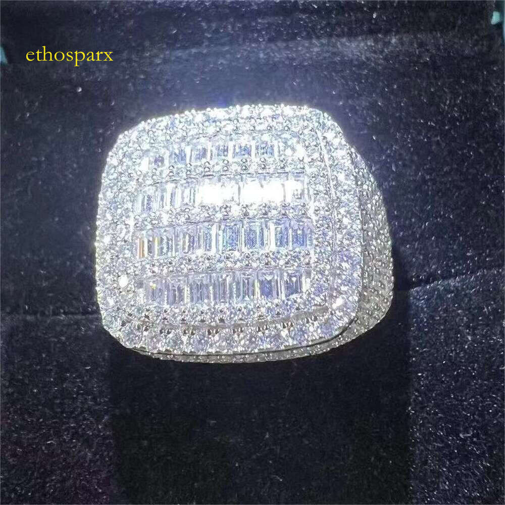 Men's and women's high-end jewelry De Hiphop pure silver chilled square VVS sand stone ring with GRA certificate