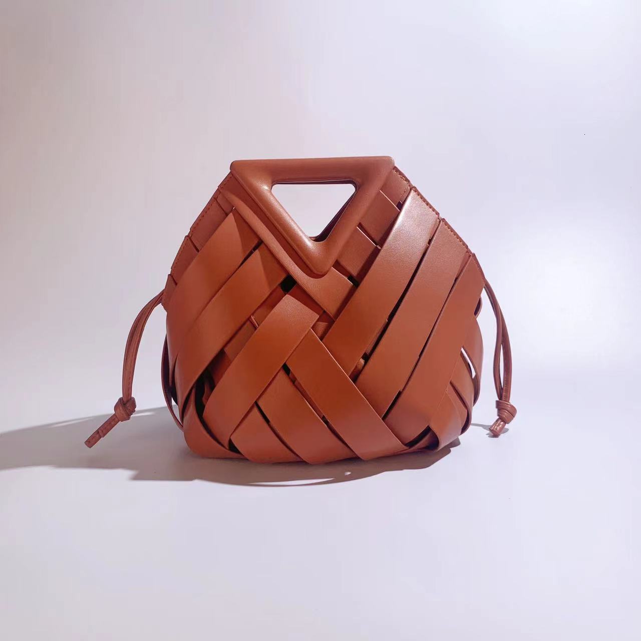 New Hollowed Out Woven Handbag Free Shipping Designer Leather Shoulder Crossbody Bag Fashionable And Luxurious Mother And Child Bag