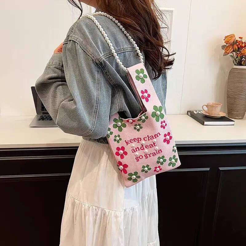 Women'S Knot Wrist Pearl Chain Tote Handmade Knitted Bag Portable Bucket Phone Handbags Large Capacity Summer Flower Handbag