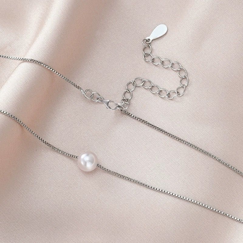 2025 New Designer Style Fashion Necklace Niche Design Creative Personality Necklace Ins Internet Celebrity Women's Clavicle Chain Exquisite Neckl