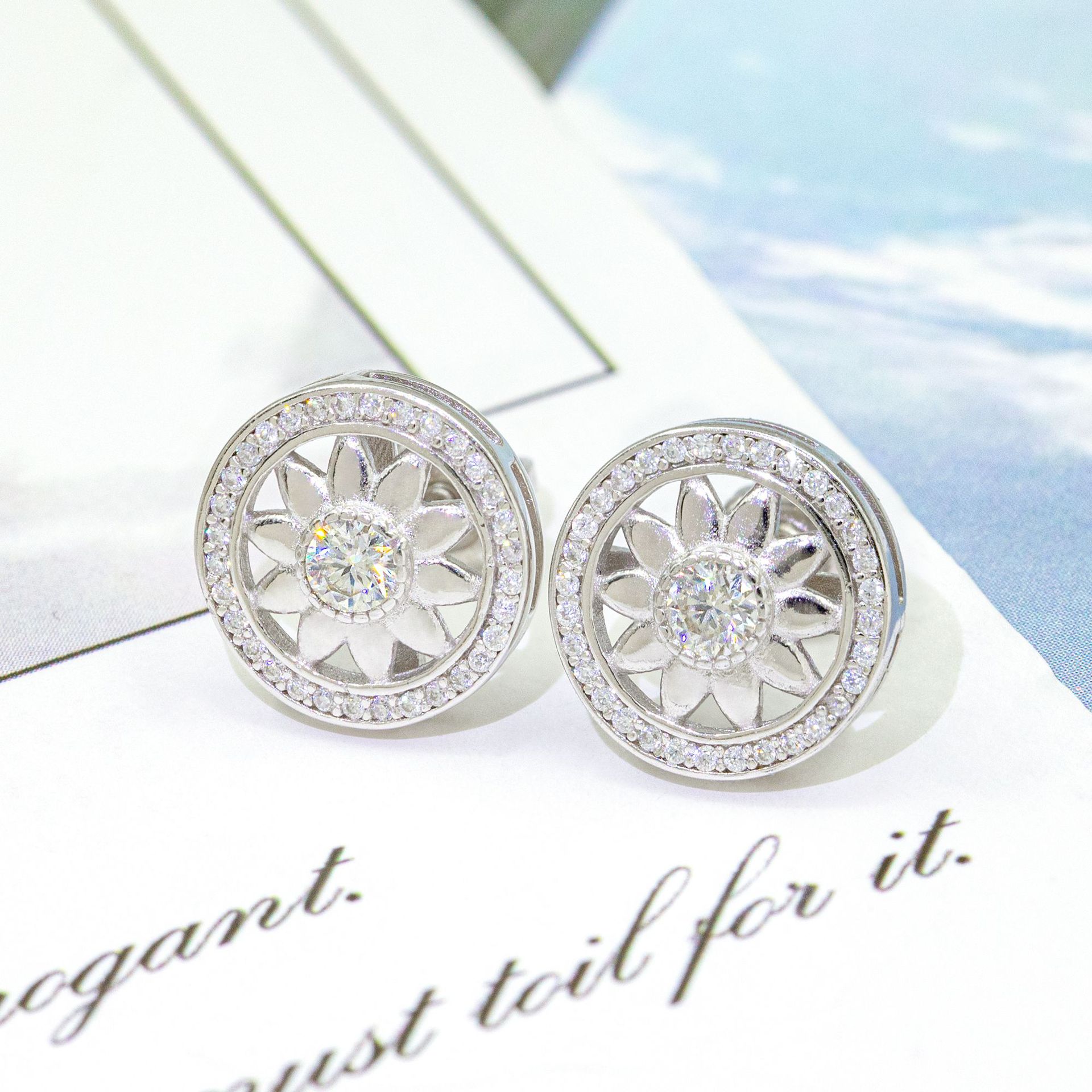Pass Diamond Tester GRA Certified VVS Diamond Fully Iced Out Hip Hop 925 Silver Jewelry Moissanite Stud Earrings