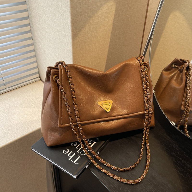Senior sense bag women new style retro armpit shoulder bag large capacity chain crossbody bag 2025