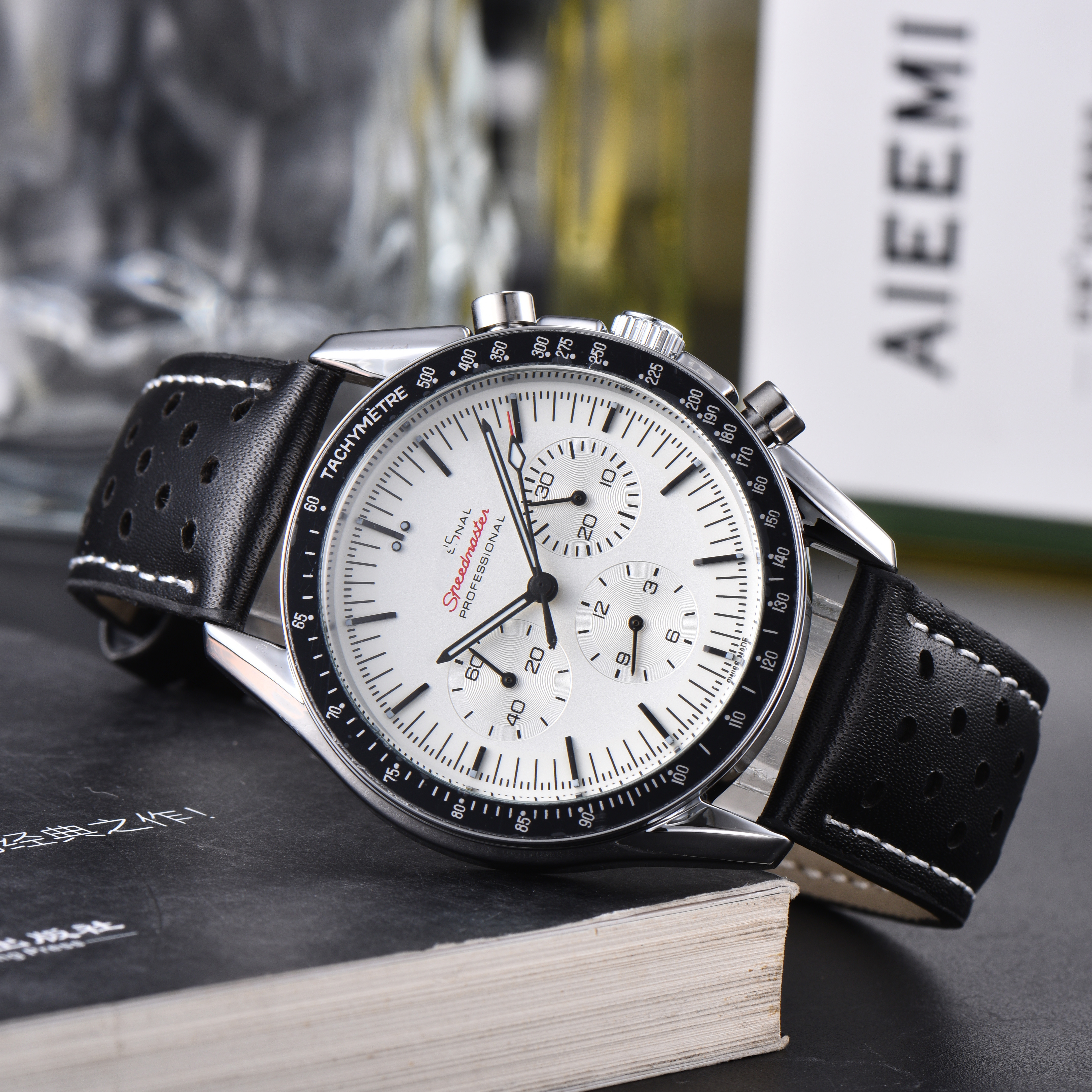 Men's Stainless Steel Chronograph Wrist Watch - Classic Style with Stopwatch Function, Ideal Gift for Him, Lightweight for Daily Use h1