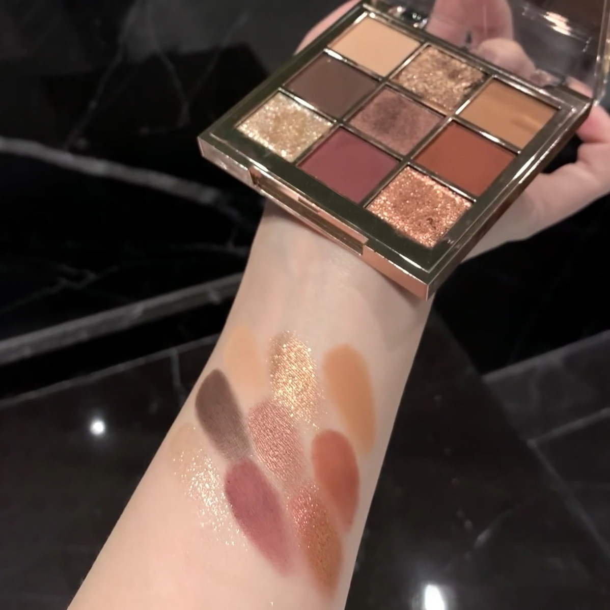 Merssitin Nine-Color Eyeshadow Palette Matte Pearl Sparkling Earth Tone Milk Tea Color Daily Student Nine-Grid Eyeshadow 240624