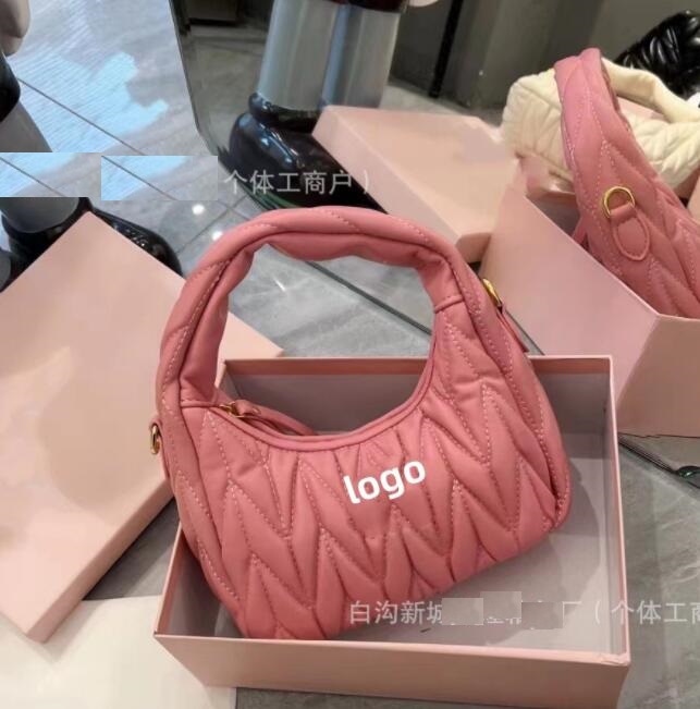 Luxury Designer Bag Embossed black Flower Women Handbag Chain Shoulder Bags Fashion Womens leather Bag Lady beach Clutch Tote Bag Purse Wallet Female backpack M36