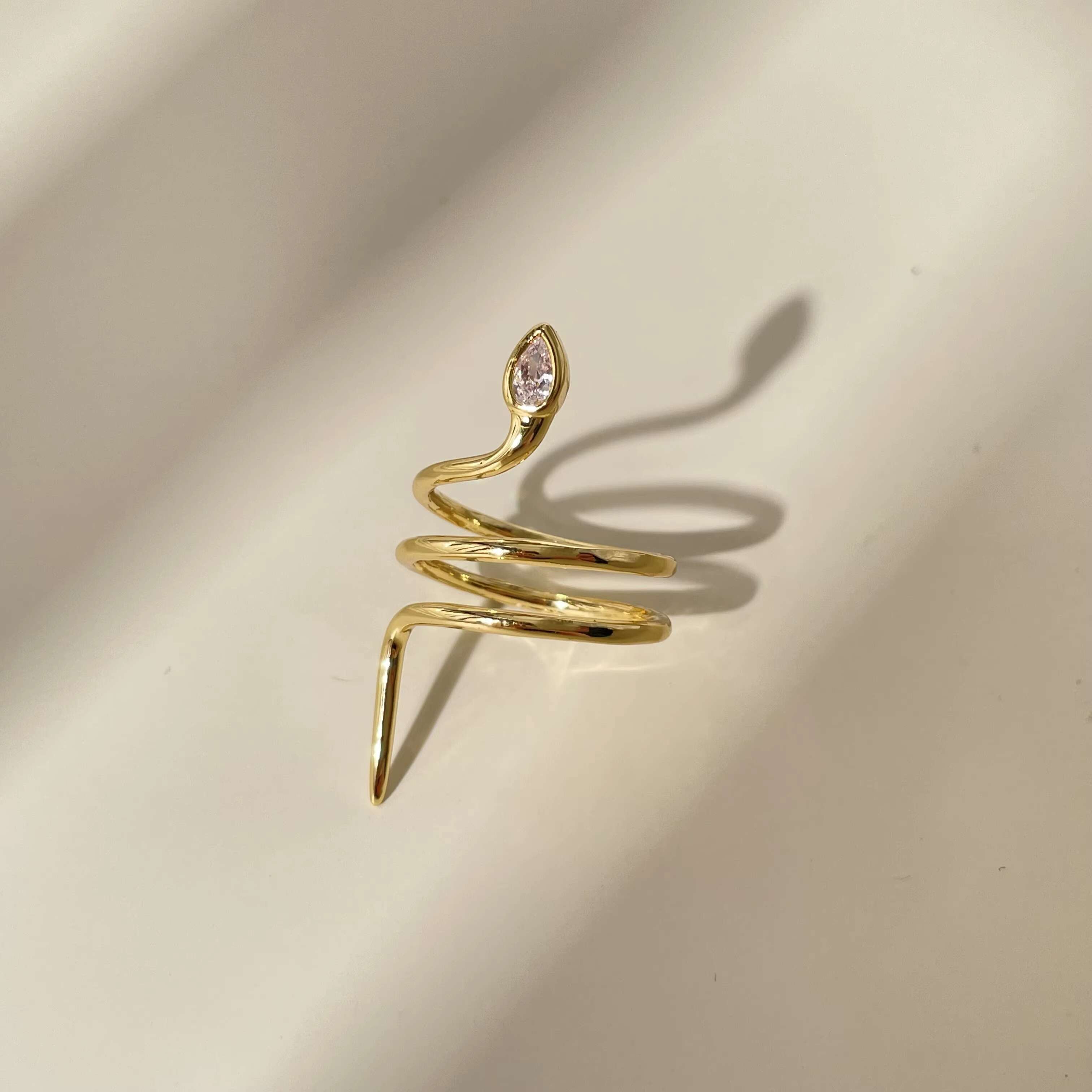 TIKTOK 925 Sterling Silver Snake Finger Ring Cute Sexy Twist Design Vintage Rhodium 14K Gold Plated Zircon for Weddings Gifts