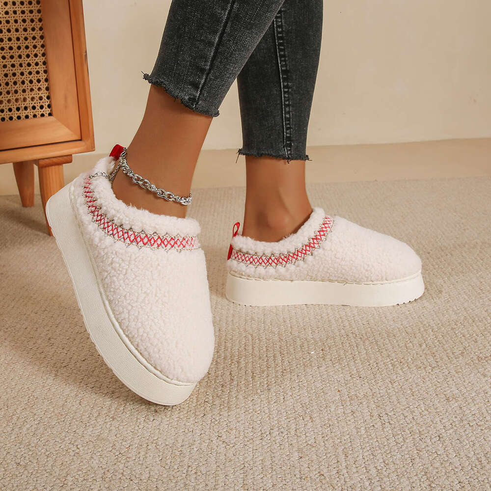 Free shipping Women's Snow Boots Thick Sole Outdoor Winter New Ethnic Style Lace Trim Furry Half Slip-On Thickened Non-Slip Cotton Shoes