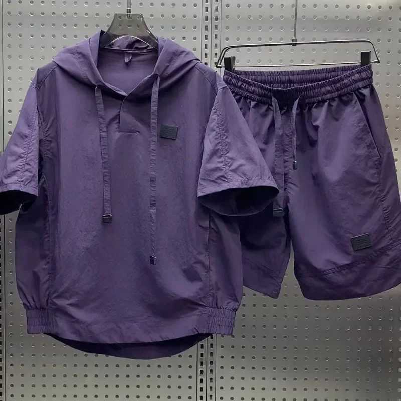Mens Loose Light Breathable T-shirt Shorts Set Cargo Style Pocket Fashion Casual Sport Hoodies Short Sleeve Shorts Two-piece X2507011
