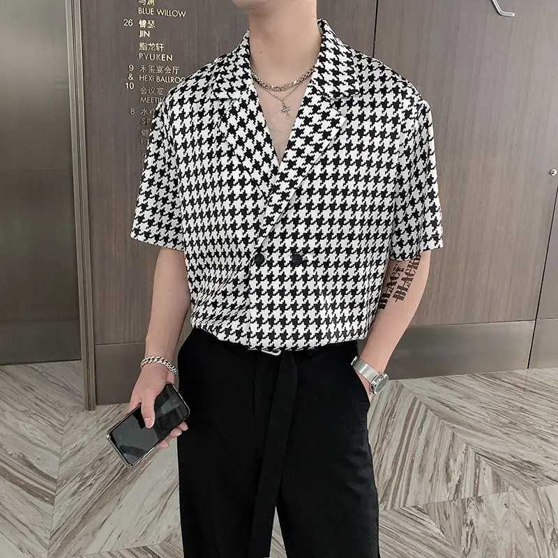 Summer Short-sleeve Shirts Men Fashion Retro Plaid Shirts Men Streetwear Korean Loose Casual Shirts Mens Dress Shirts M-2XL X250701