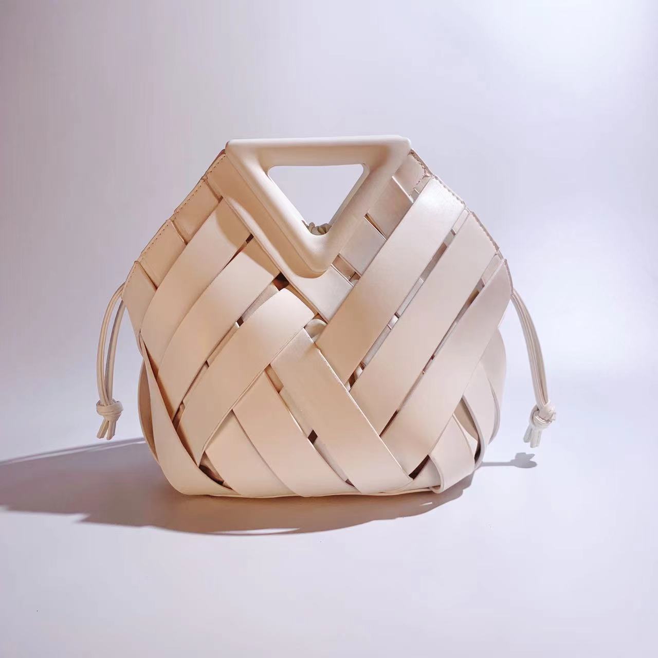 New Hollowed Out Woven Handbag Free Shipping Designer Leather Shoulder Crossbody Bag Fashionable And Luxurious Mother And Child Bag