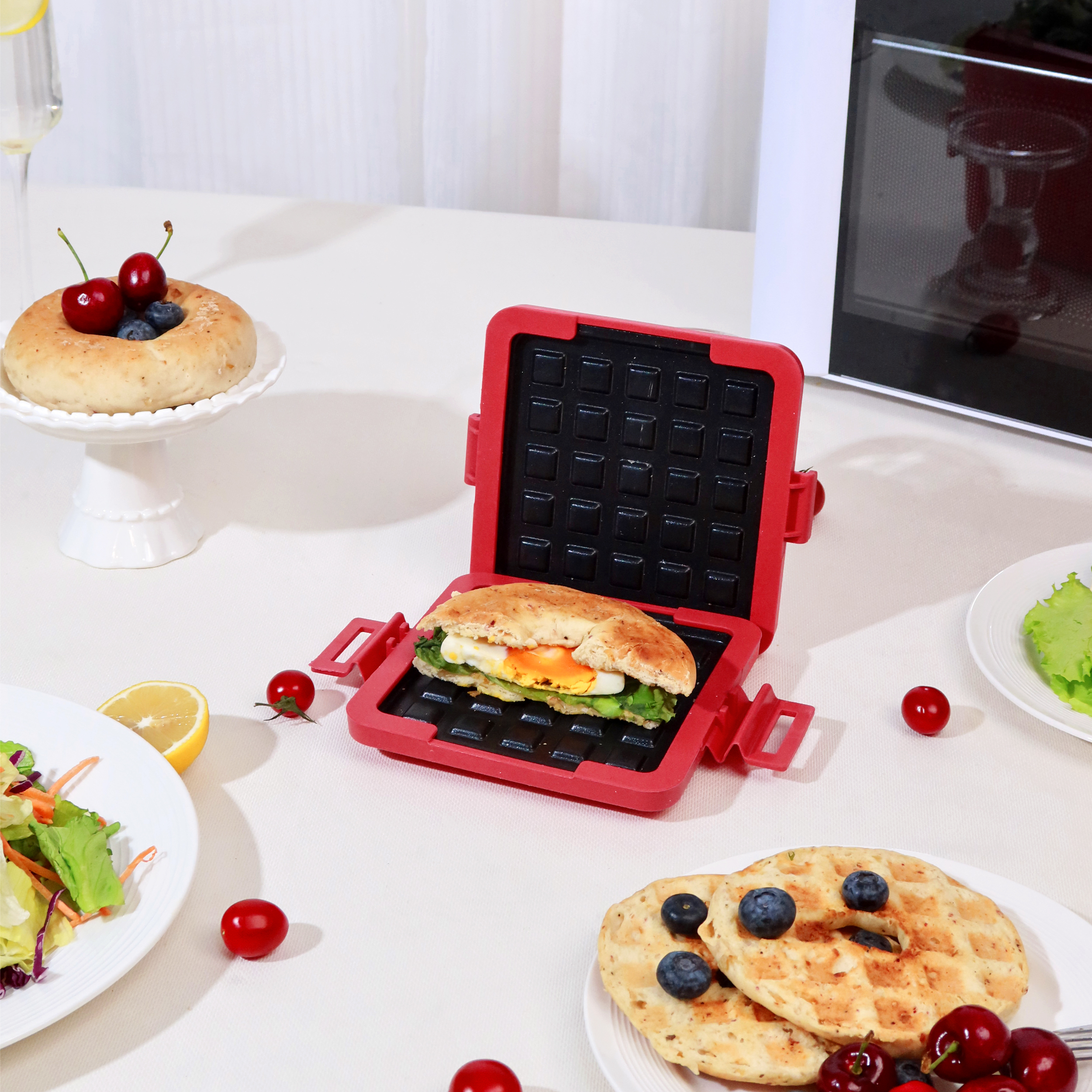High quality red microwave grill and waffle spitters microwave toaster sandwich maker panini maker dishwasher safe time saver