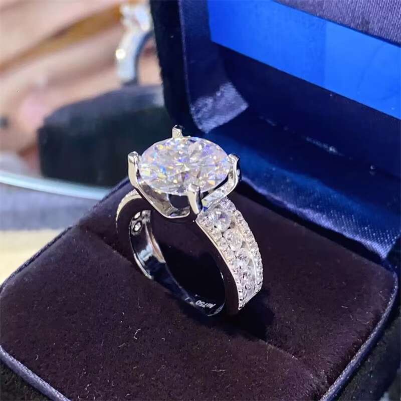 18K White Gold Plated Original 5 Ct Brilliant Cut Diamond Test Past D Color Moissanite Ring for Women Hot Sale Fine Jewelry