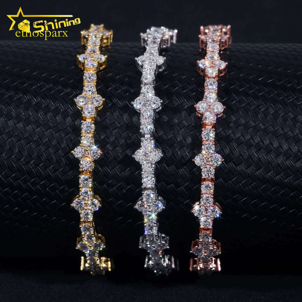 Stylish New Arrival Fashion Femme Design Sier VVS Moissanite Dia Iced Out Four Leaf Clover Cross Tennis Chain Bracelet