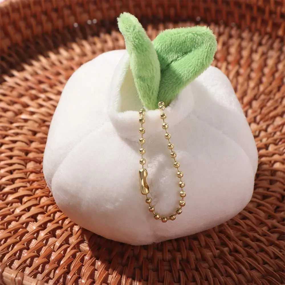 Plant Key Ring Garlic Plush Doll Unique Veggie Key Ring Vegetable Keychain Cartoon Cute Funny Garlic Pendant Bags and Keys V250701