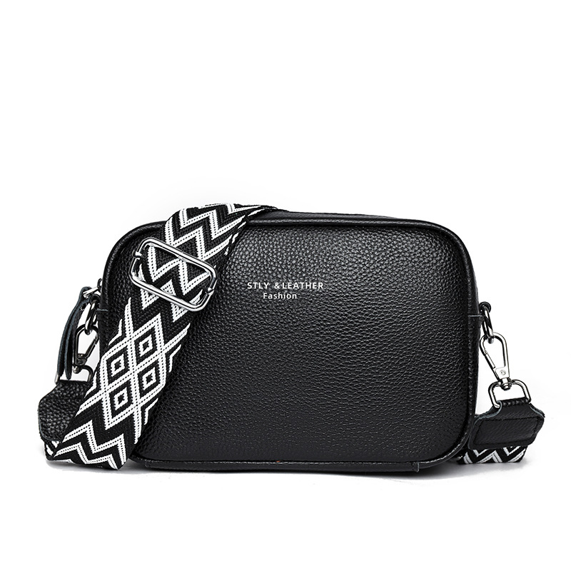 Head layer cowhine small square bag commuting texture crossbody bag bag spring style senior sense all build shoulder bag woman