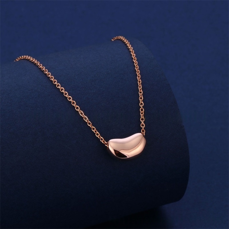 Jewelry woman designer necklace bean plated gold necklaces attractive designer necklace for woman pendant luxurious steel seal pea gifts valentine's day om288
