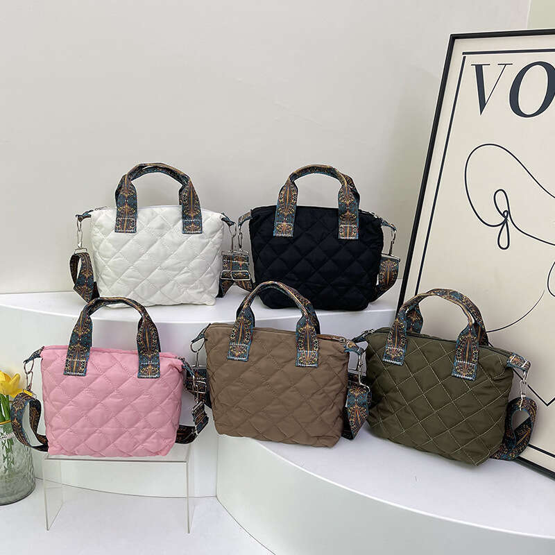 Large Capacity Fashion Quilted Cotton NEW 2025 Autumn Winter New Work Commute Handbag free shipping Tote Bag