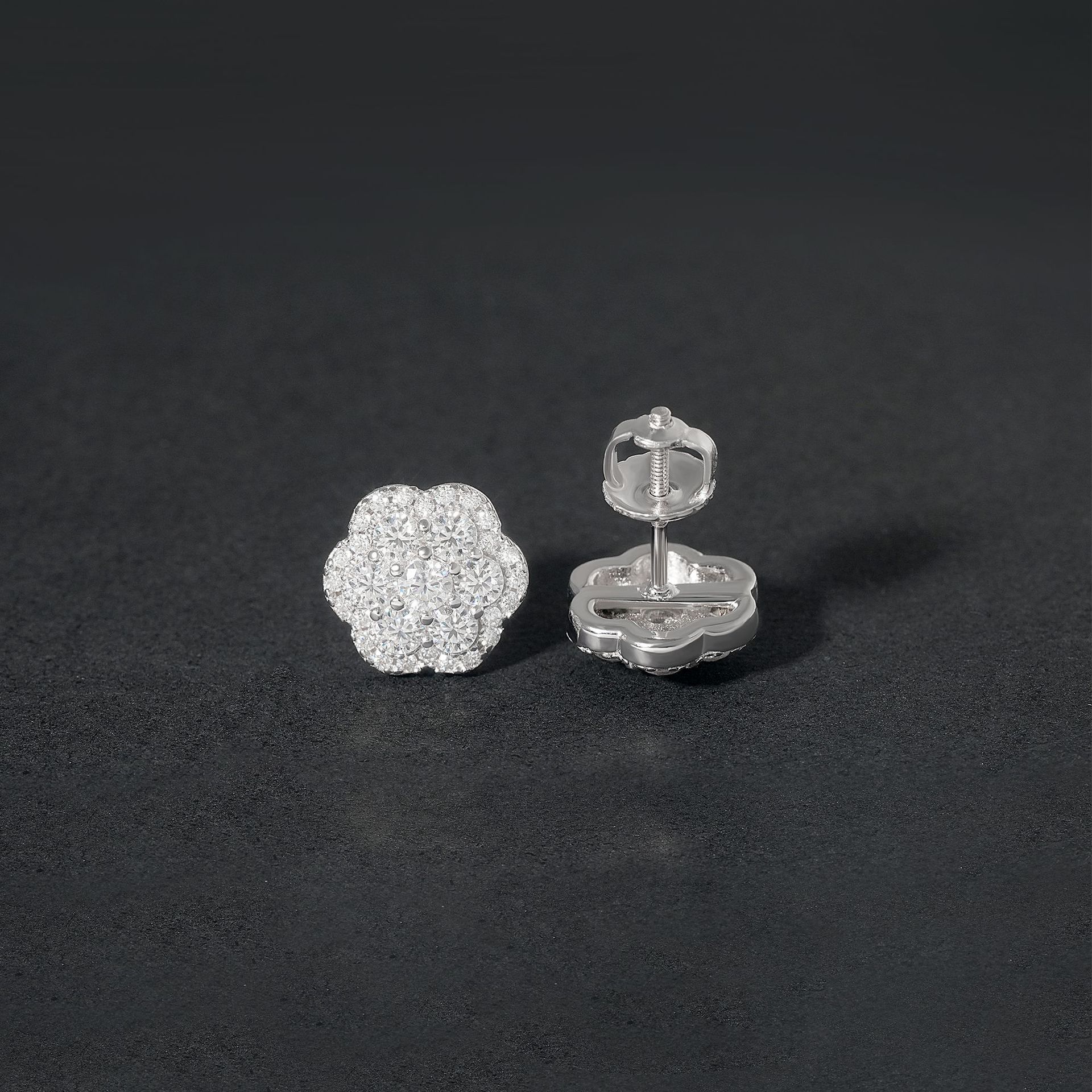 High Quality 925 Sterling Silver Flower Iced Out Diamond Hip Hop Screw Back Moissanite Stud Earrings
