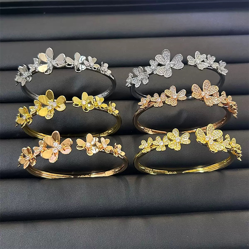 2025 New Clover Bracelet Luxury Full Diamond Flower Crystal Bracelet European Fashion Designer Bracelet For Women Jewelry Gift