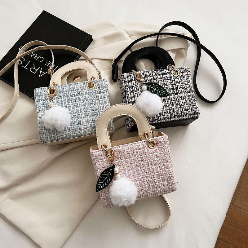 2025 New Plaid Handbag for Women, Small Square with High-end Fashion, Princess Diana Style Crossbody Bag Wholesale