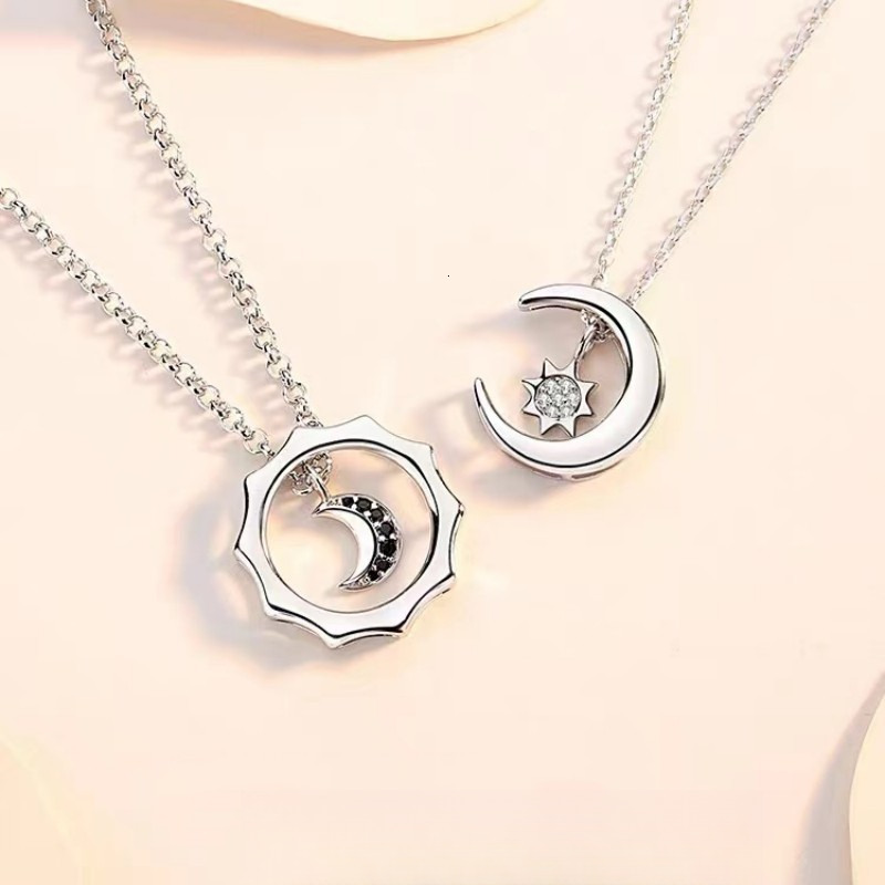 2025 New Designer Necklace Small Accessories Wholesale Korean Fashion Trendy Star And Moon Couple Necklaces Pair Trendy Men And Women Sweater Collarbo