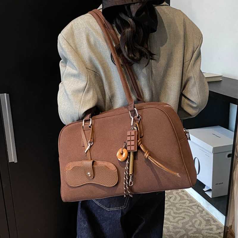 Big Size Wen Bowling Bags Suede Pure Color Large Capacity Shoulder Crossbody Bag With Lg Strap 2025 Luxury Designer Handbags Y250701