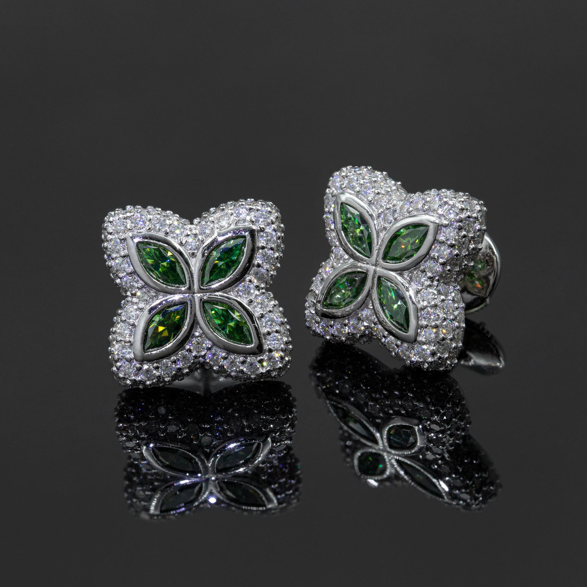New Arrivals Flower Design Jewelry 925 Sterling Silver Colorful Moissanite Diamond Stud Earring Hip Hop Iced Out Earring 15mm Wide