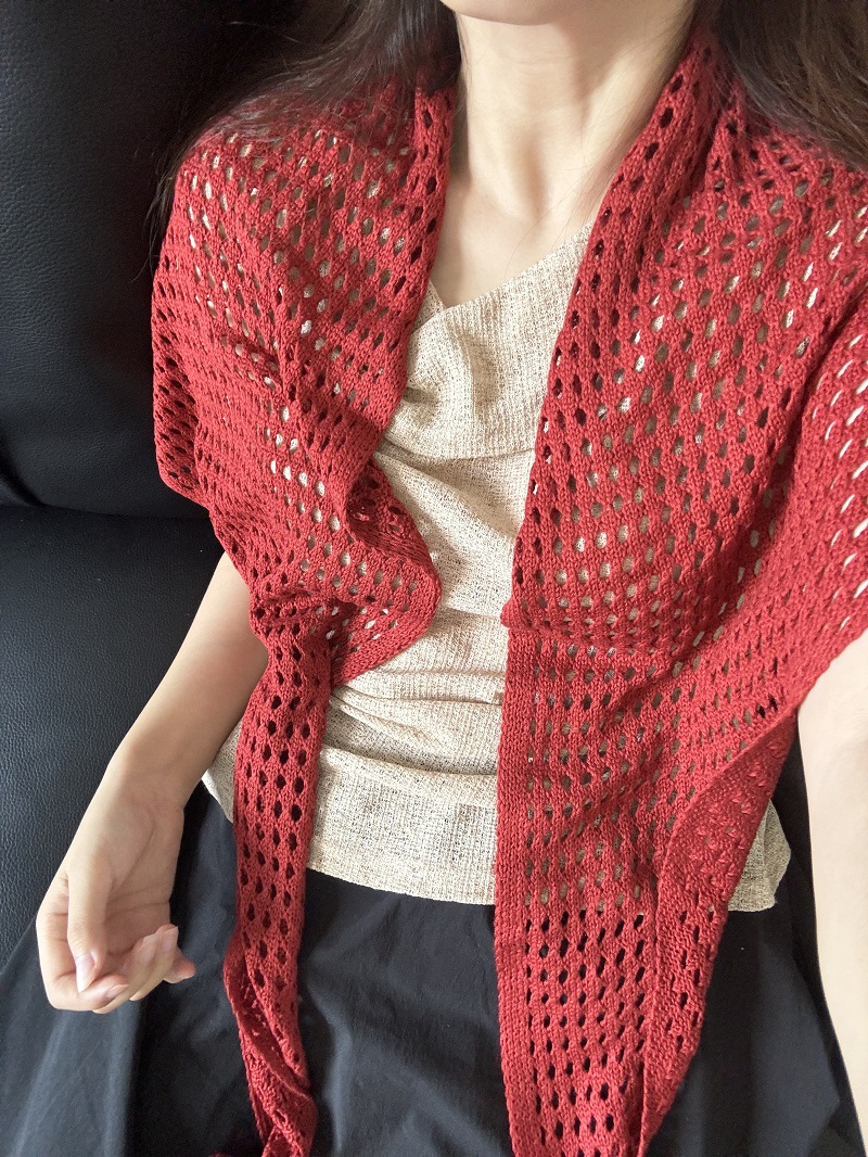 K1190 Knitted hollow solid color shawl female 2025 new air-conditioned room versatile neck protection sunscreen triangle scarf stylish scarf