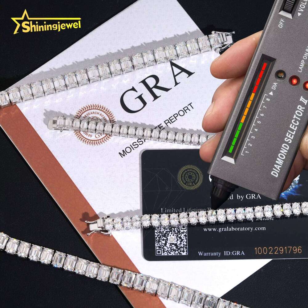 High-Quality Sier Flower-Shaped Design Emerald Cut Silicon Stone D Color Vvs1 Tennis Bracelet