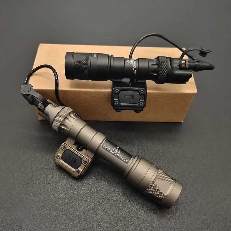 Tactical Scout Light M300V M600V LED White Strobe Flashlight Remote Pressure Switch for Hunting Rifle Fit 20MM Picatinny Rail XJ250701