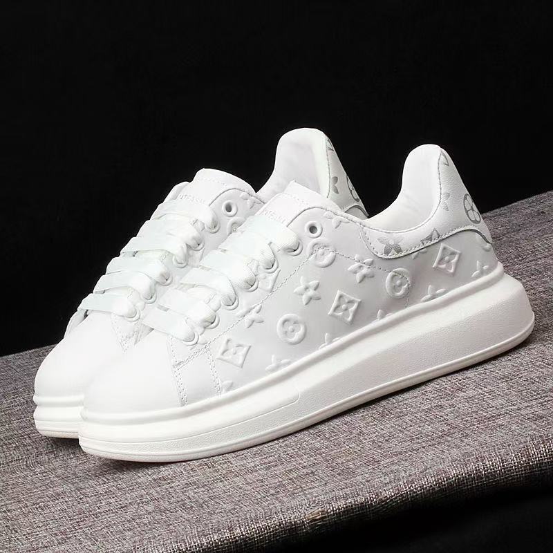 Designer Shoes: New couple fashion, versatile and trendy sports shoes, waterproof and durable sneakers, breathable white sneakers, casual shoes, Free 