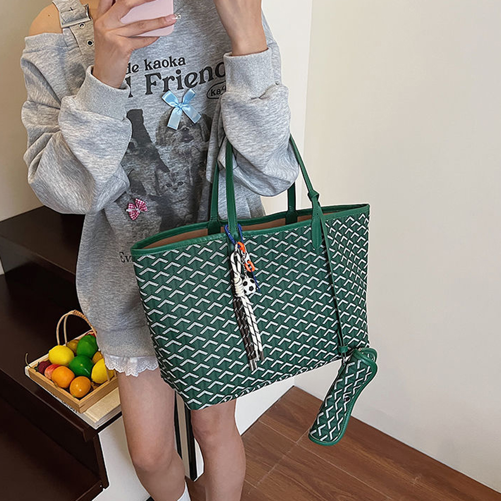 High Quality Tote Fashion Handbag Shoulder Classic Letter Print Leather 2025 New Fashionable Underarm Crossbody Bag Pockets Women's Wallet